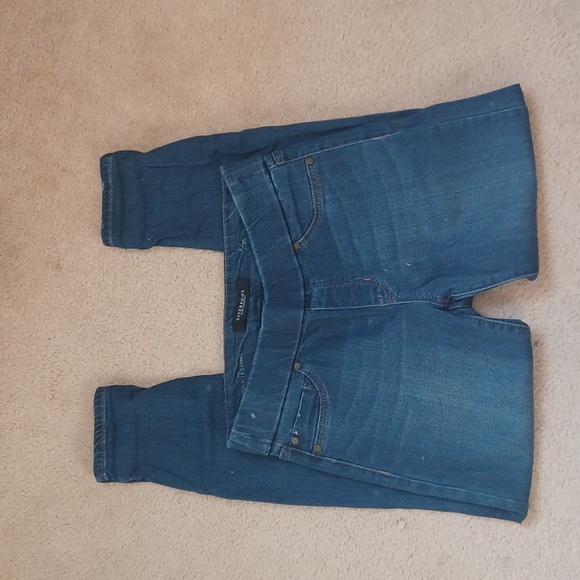 Liverpool Jeans Company Denim - 4/$15 - Women's Liverpool Jean Denim Jegging.